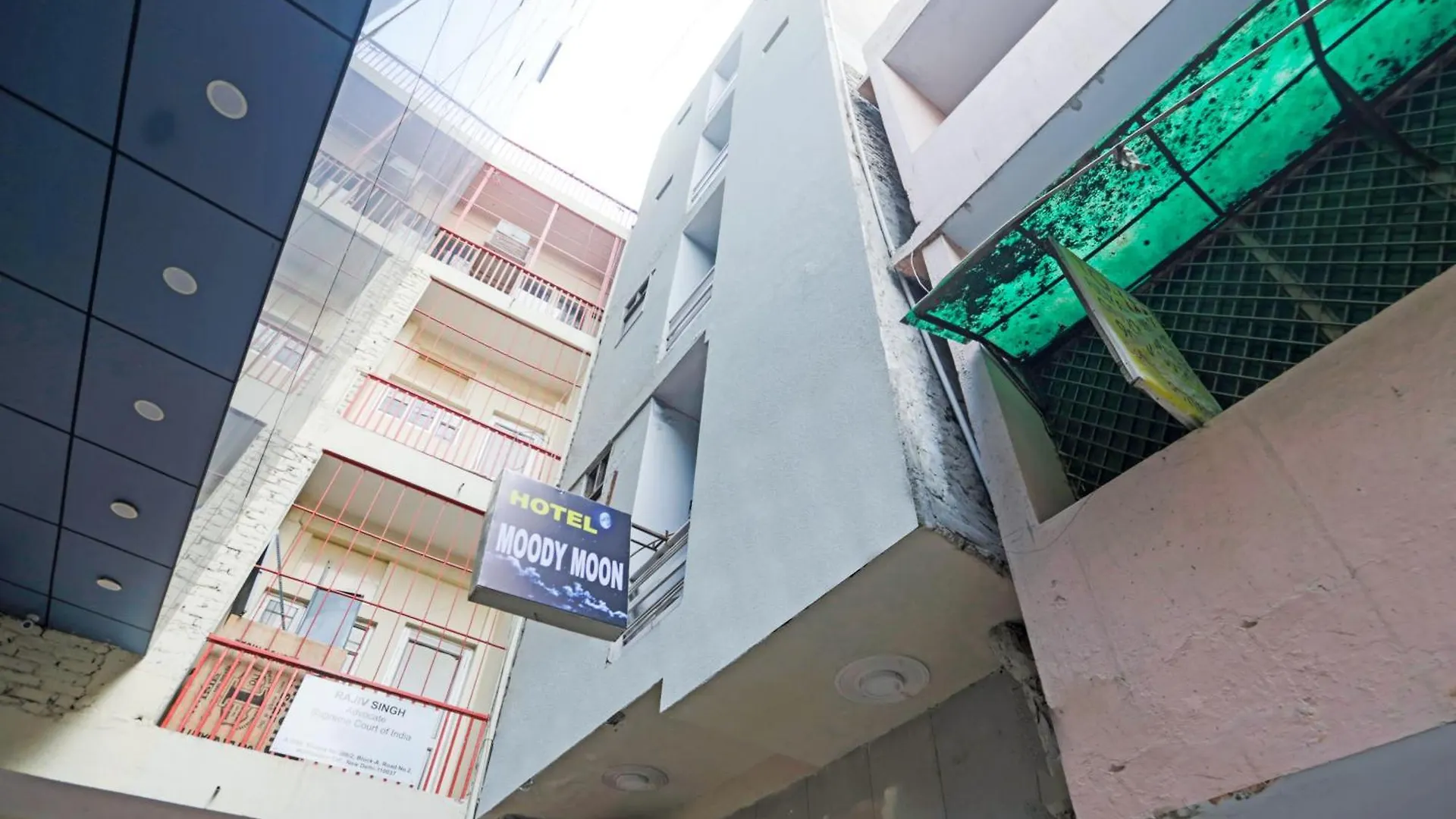 Hotel Moody Moon Stay New Delhi India