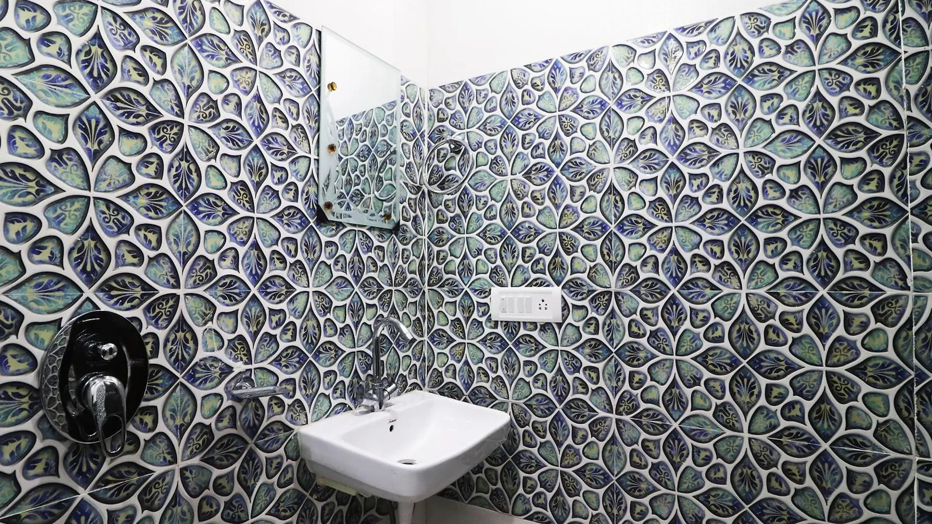 Hotel Moody Moon Stay New Delhi